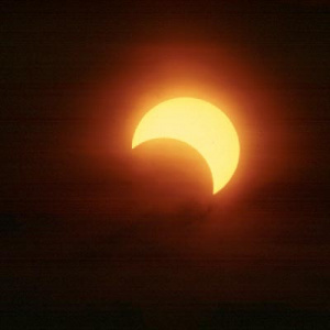 Éclipse solaire partielle 2 
